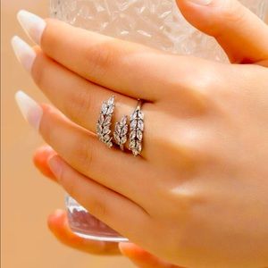 Luxury Elegant Leaf branch Statement ring